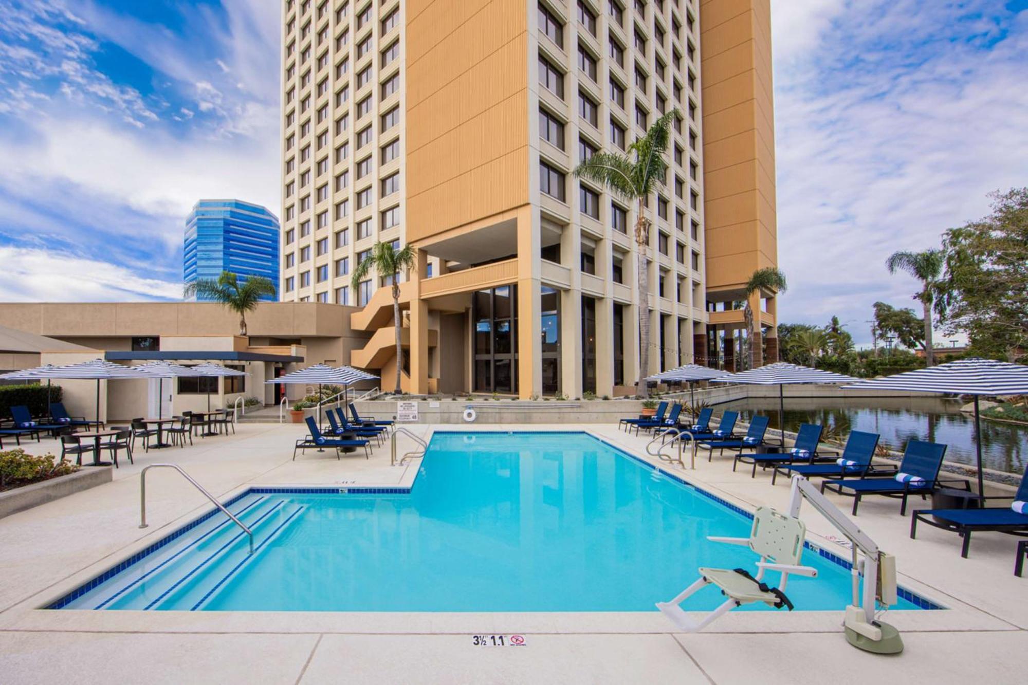 Hotel Fera Anaheim, A Doubletree By Hilton Orange Kültér fotó